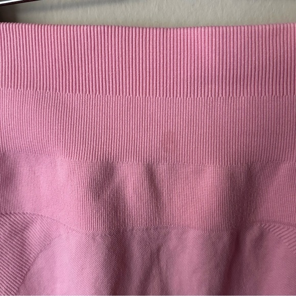 Spiritual Gangster Icon Seamless High Waist Legging
pink M/L - Picture 7 of 9